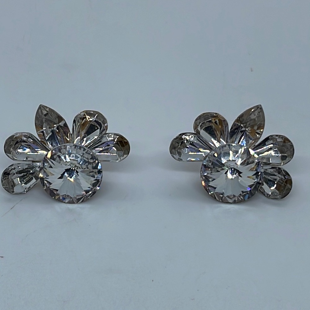 Rhinestone Fan Earrings